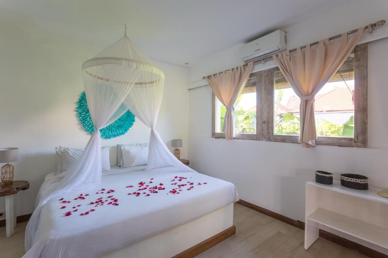 Cocowhite Villa Seminyak Exterior foto