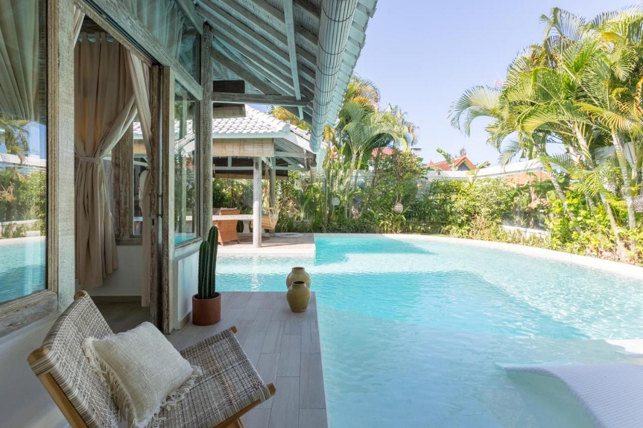 Cocowhite Villa Seminyak Exterior foto